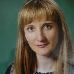 Марина Ивановна - преподаватель вокала и музыки детям онлайн